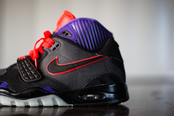 Nike Megatron Nike Air Trainer SC I Images Show Support For Calvin Johnson Transformers Exclusive  (5 of 9)